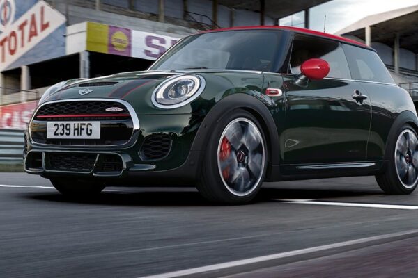 Top 10 Dream Cars Everyone Wants