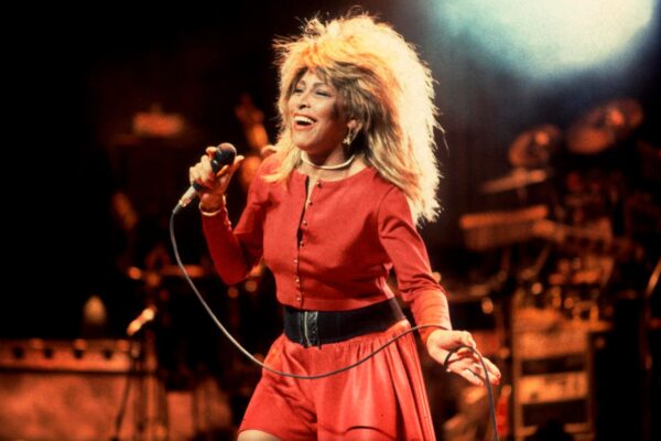 Top 10 Forgotten Female Singers of the 70s