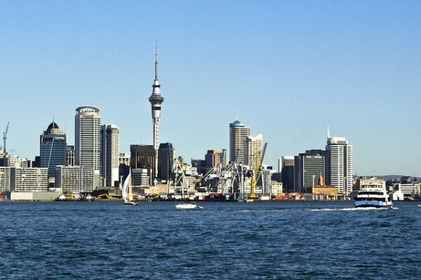 Top 10 Attractions in Australia New Zealand & Iceland