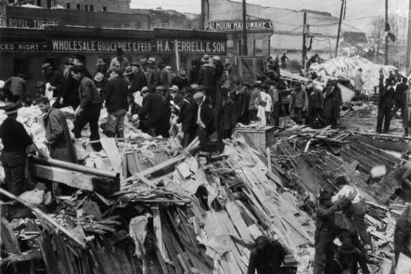 Top 10 Deadliest Tornadoes Ever Recorded