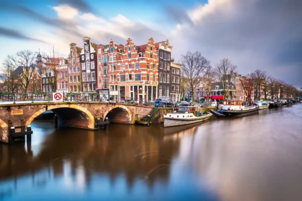 Places to See in Amsterdam Greece Ireland & Sydney Top 10