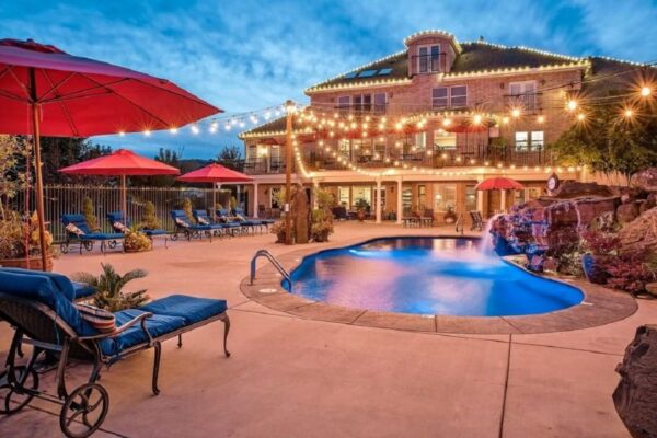 Top 10 Romantic Weekend Getaways