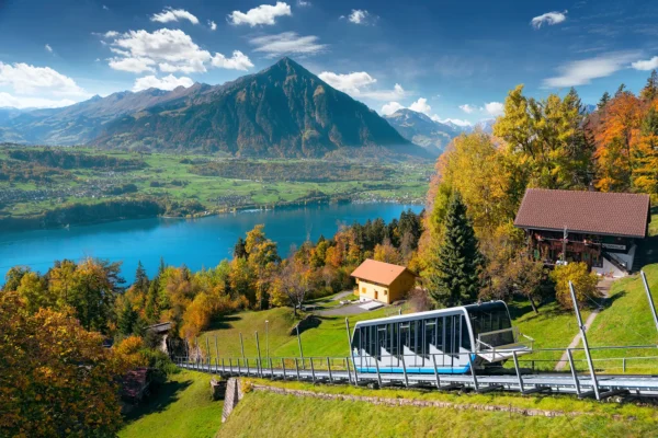 Top 10 Attractions in Switzerland & Iceland – Alpine Dreams