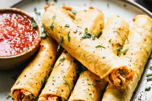 Top 10 Super Bowl Foods Everyone Loves