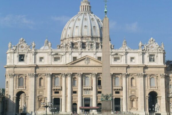 Top 10 Mega Churches in the World