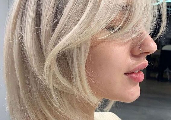 Top 10 Short Haircuts for Women (Trending Now)