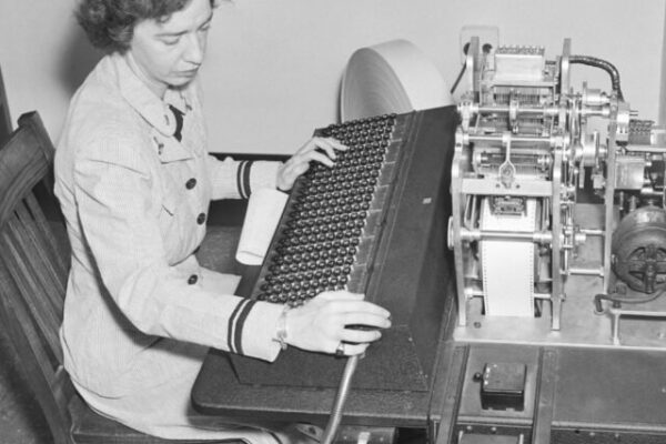 Top 10 Female Inventors Who Changed the World