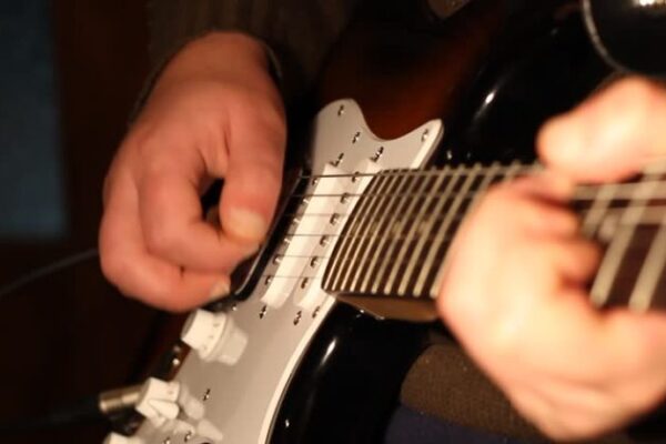 Top 10 Greatest Guitar Solos Ever