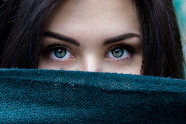 Top 10 Signs She Secretly Likes You