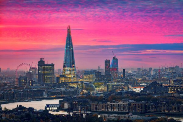 Top 10 Romantic Things to Do in London