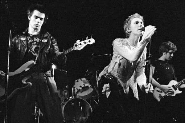 Top 10 Punk Rock Bands of All Time Ranked