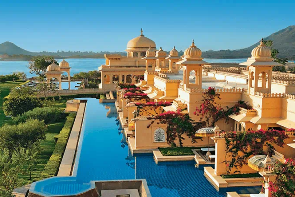 Top 10 Best Hotels in India for Luxury Travelers