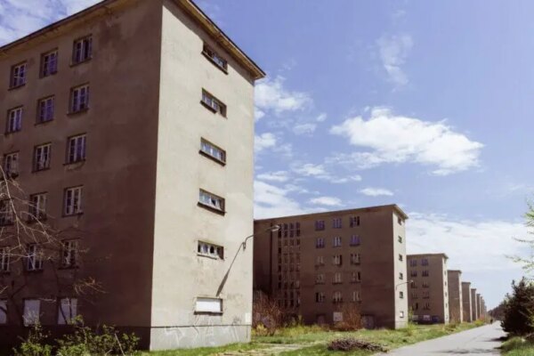Top 10 Longest Buildings Ever Constructed