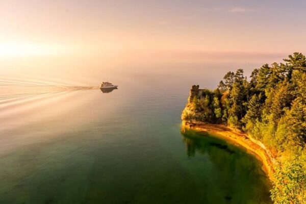 Michigan Top 10 Attractions – Great Lakes Magic Exposed