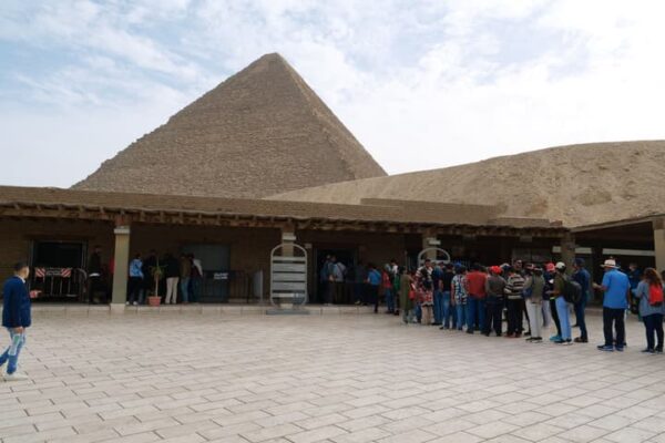 Top 10 Mind-Blowing Facts About the Pyramids of Giza